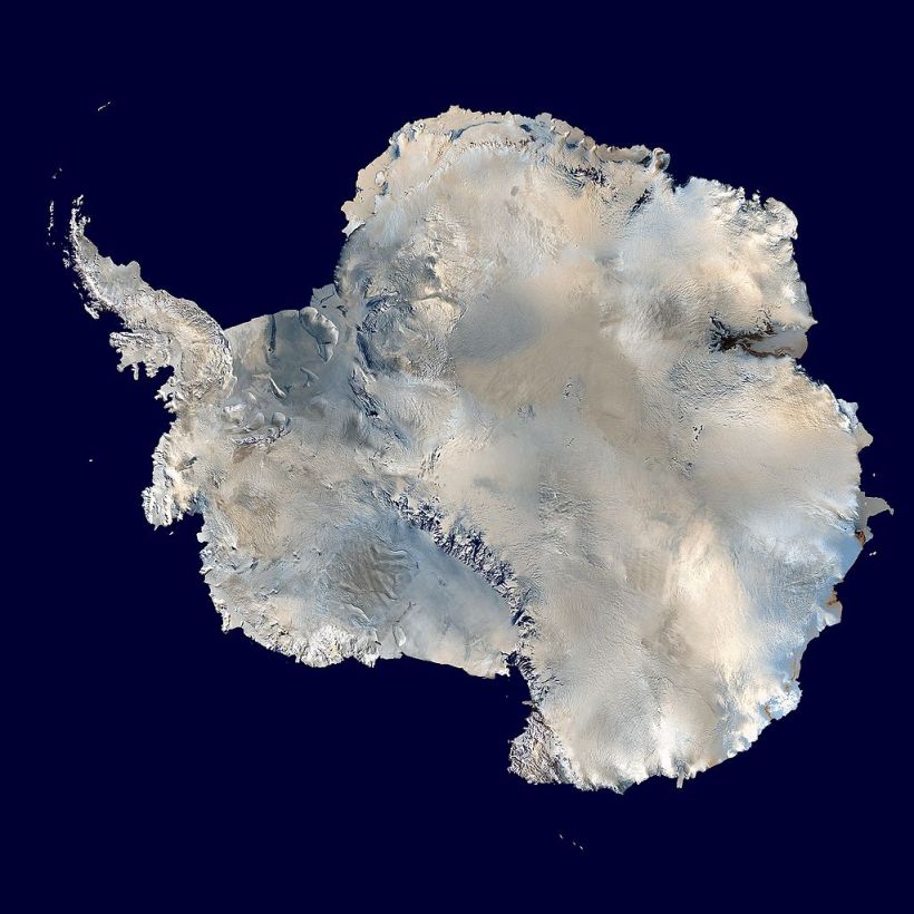 1024px-Antarctica_6400px_from_Blue_Marble